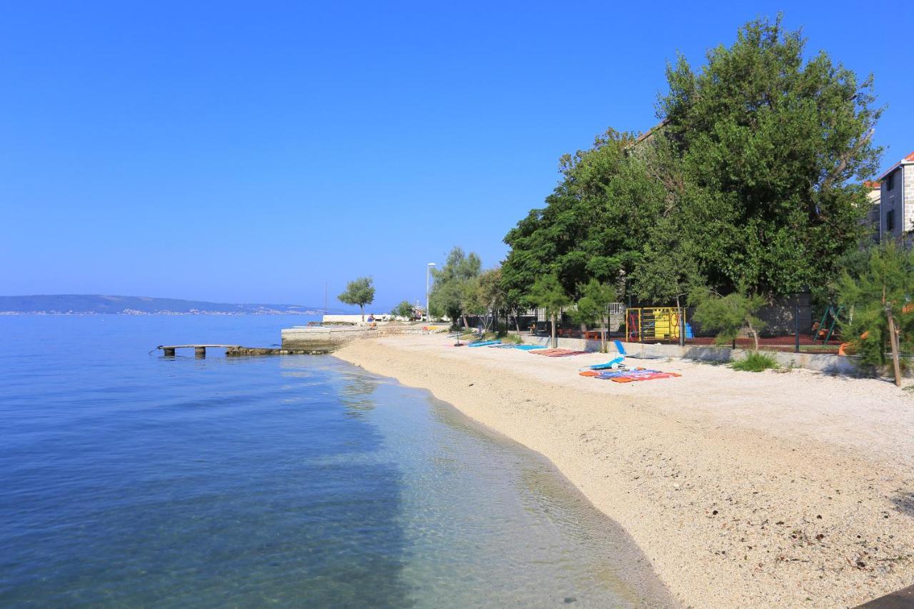 Family Friendly Apartments With A Swimming Pool Kastel Kambelovac, Kastela - 16162 Exterior photo